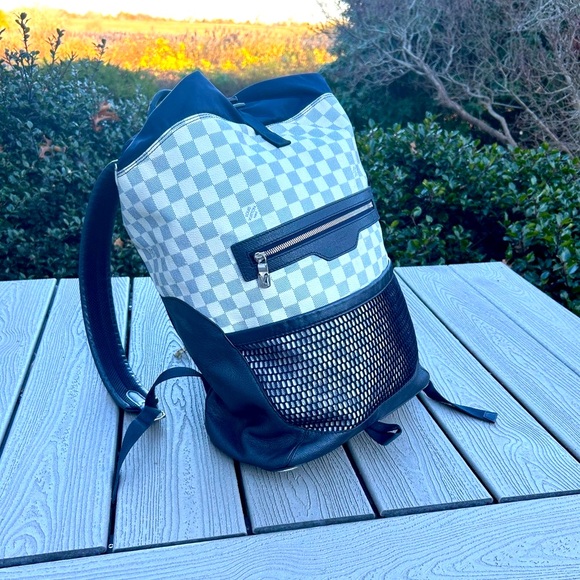 🦁 Louis Vuitton LV Damier Azur Backpack - Picture 10 of 16